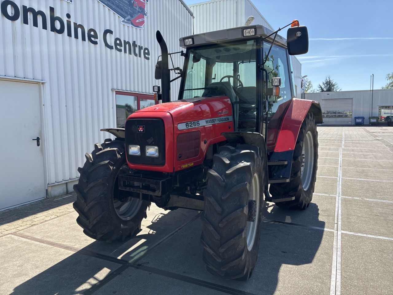 Massey Ferguson 6255