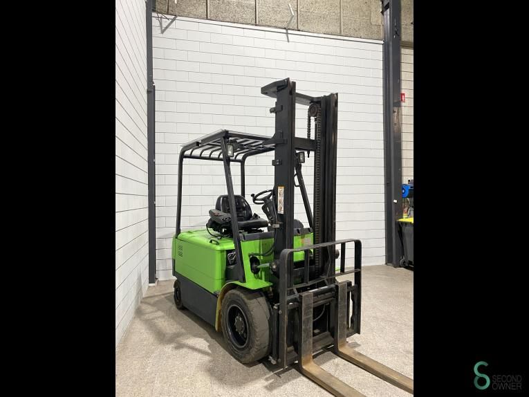 Heftrucks Elektrisch Caterpillar EP30K PAC 2011