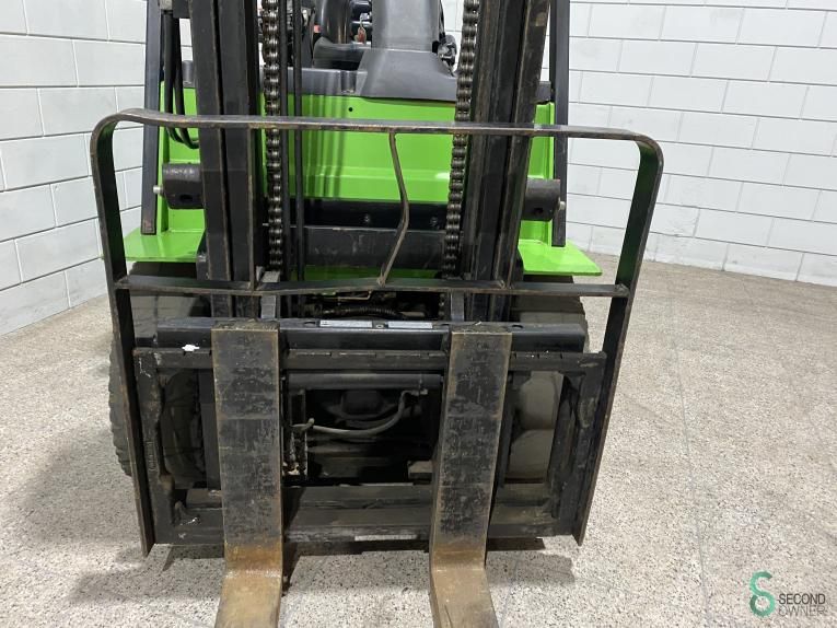 Heftrucks Elektrisch Caterpillar EP30K PAC 2011