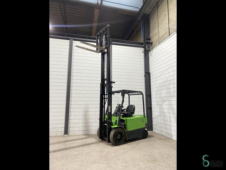 Heftrucks Elektrisch Caterpillar EP30K PAC 2011