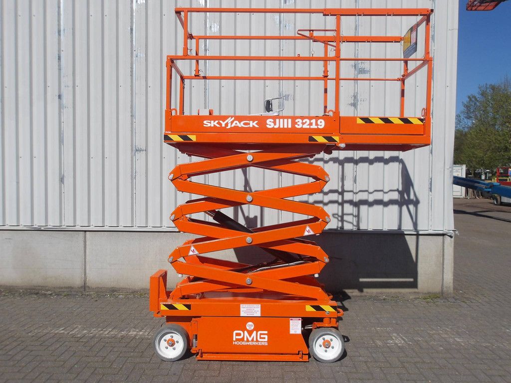 Scherenbühne SkyJack SJ3219 7,81 m elektrisch 2016