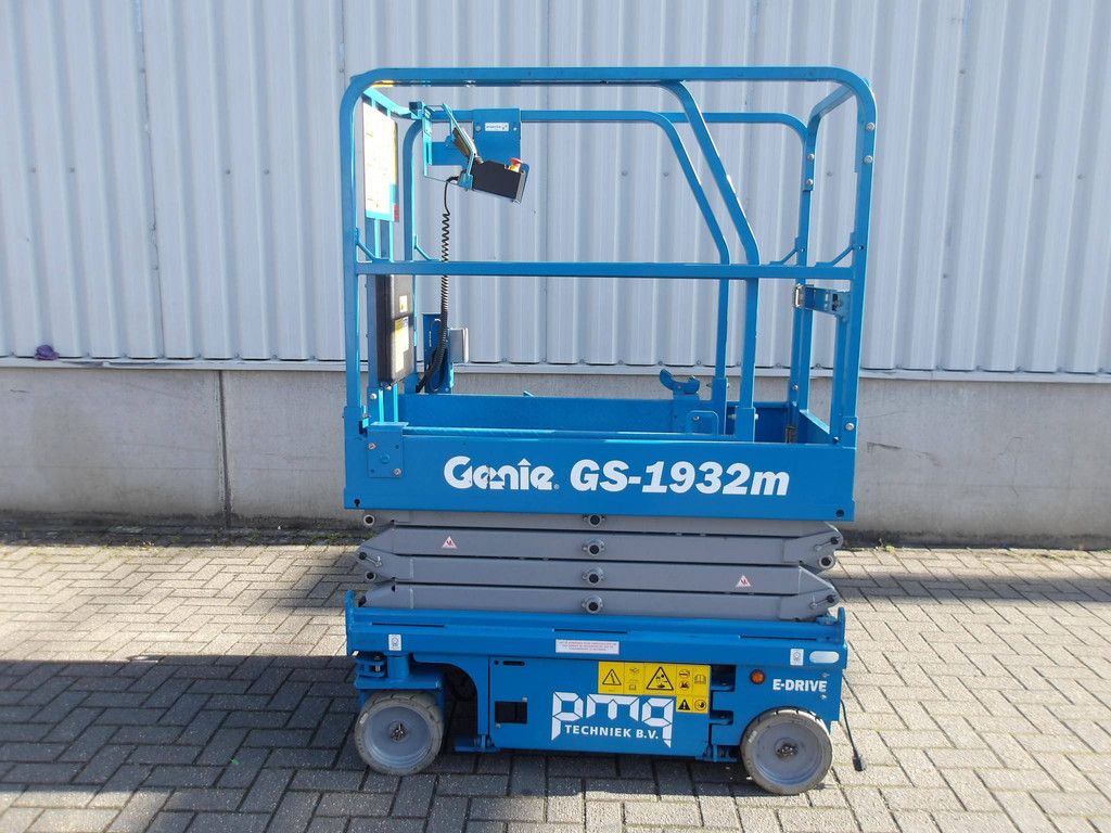 Scissor Lift Genie GS-1932M 7.55m Electric 2022