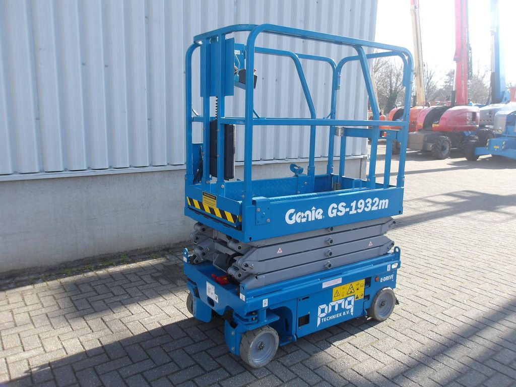 Scissor Lift Genie GS-1932M 7.55m Electric 2022