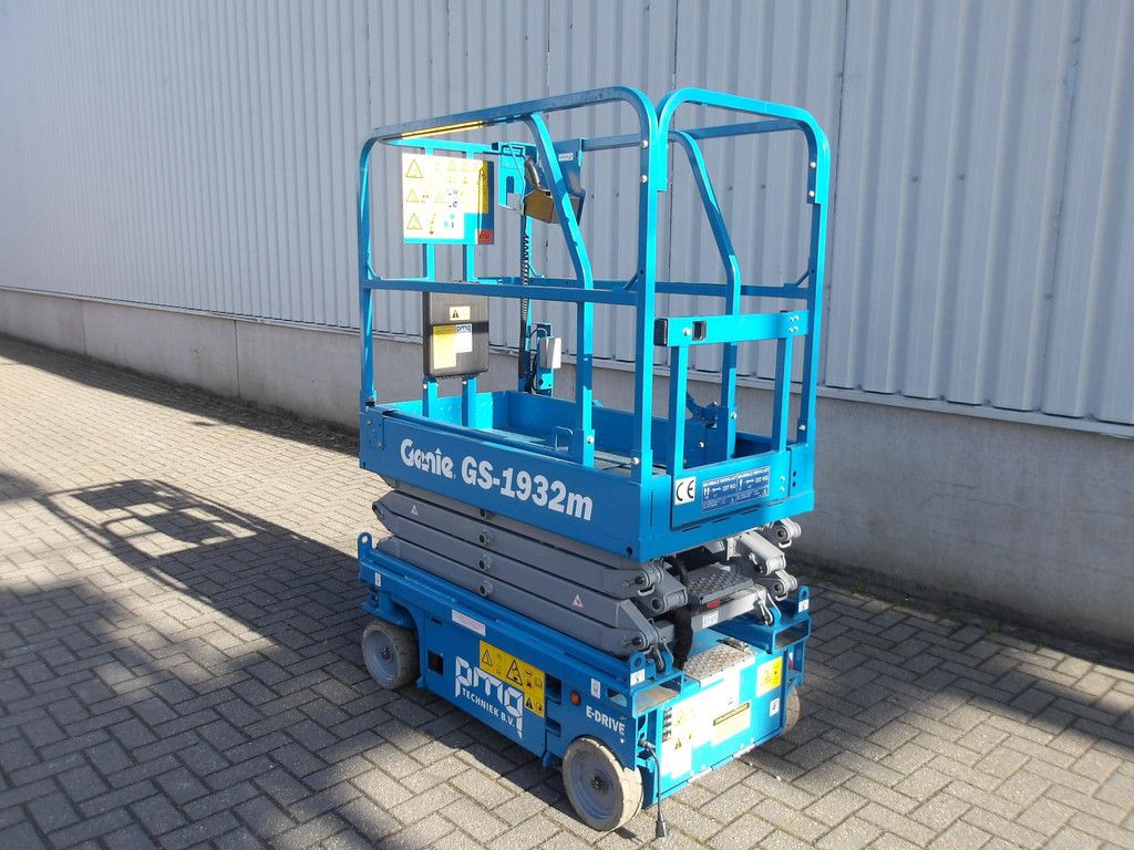 Scissor Lift Genie GS-1932M 7.55m Electric 2022