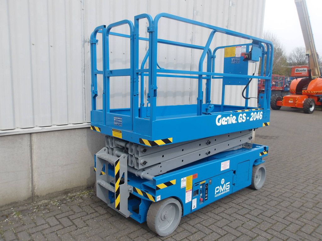 Schaarhoogwerker Genie GS-2046 8.10m Elektrisch 2008