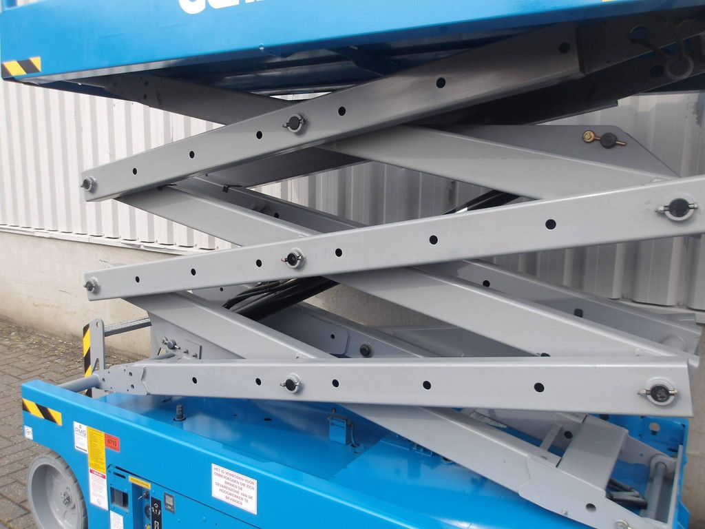 Schaarhoogwerker Genie GS-2046 8.10m Elektrisch 2008