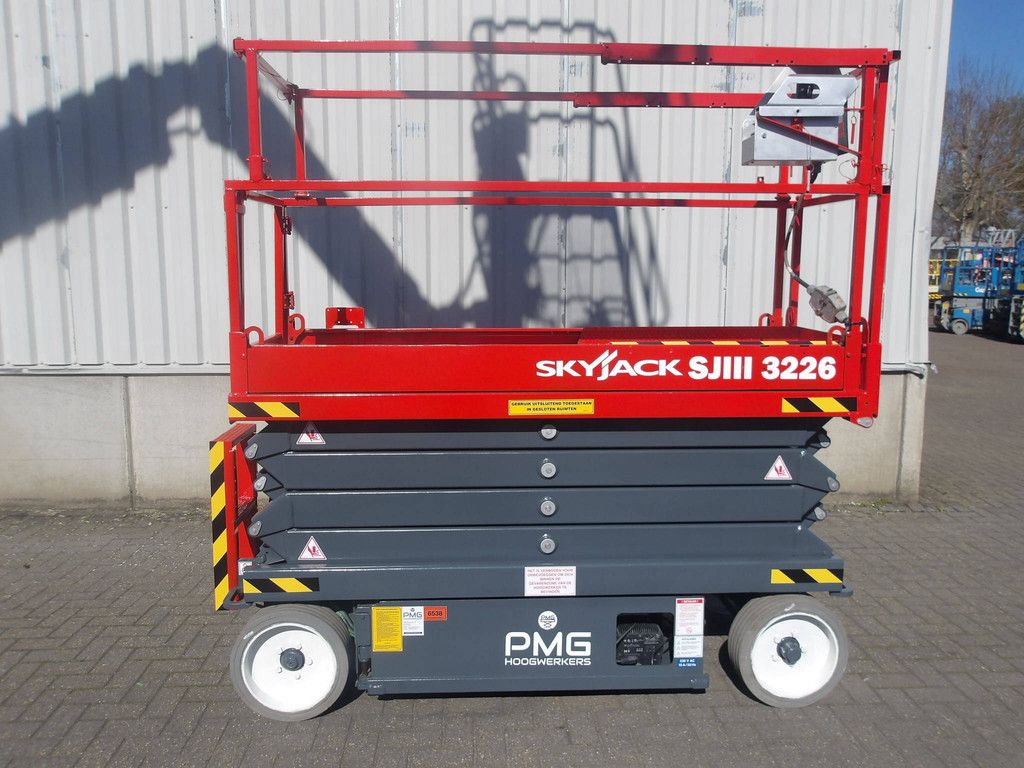 Skyjack SJ3226 Scissor Lift 9.92m Electric 2017