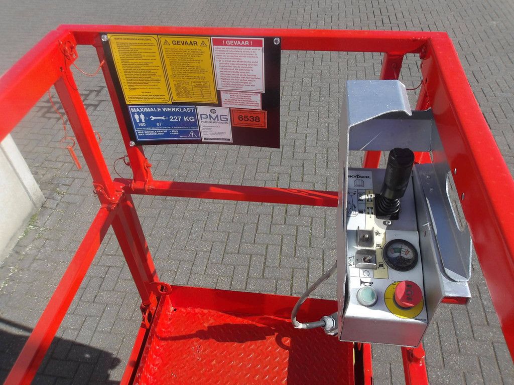 Skyjack SJ3226 Scissor Lift 9.92m Electric 2017