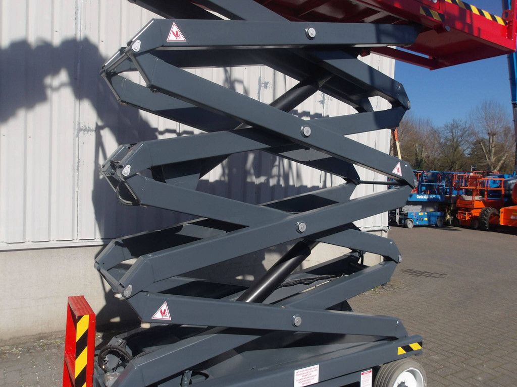 Skyjack SJ3226 Scissor Lift 9.92m Electric 2017