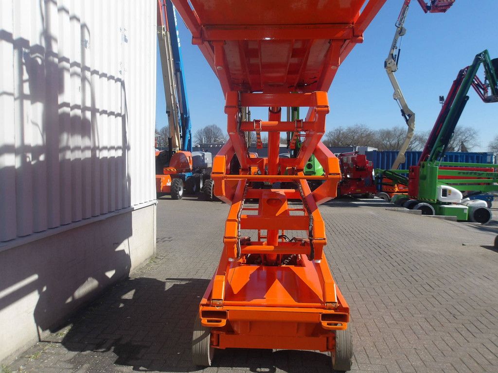Scissor Lift SkyJack SJ4626 9.92m Electric 2015