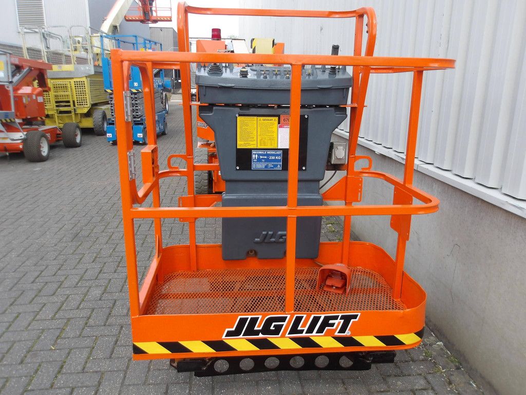 JLG E300AJP Gelenkteleskoparbeitsbühne 11,19 m elektrisch 2015
