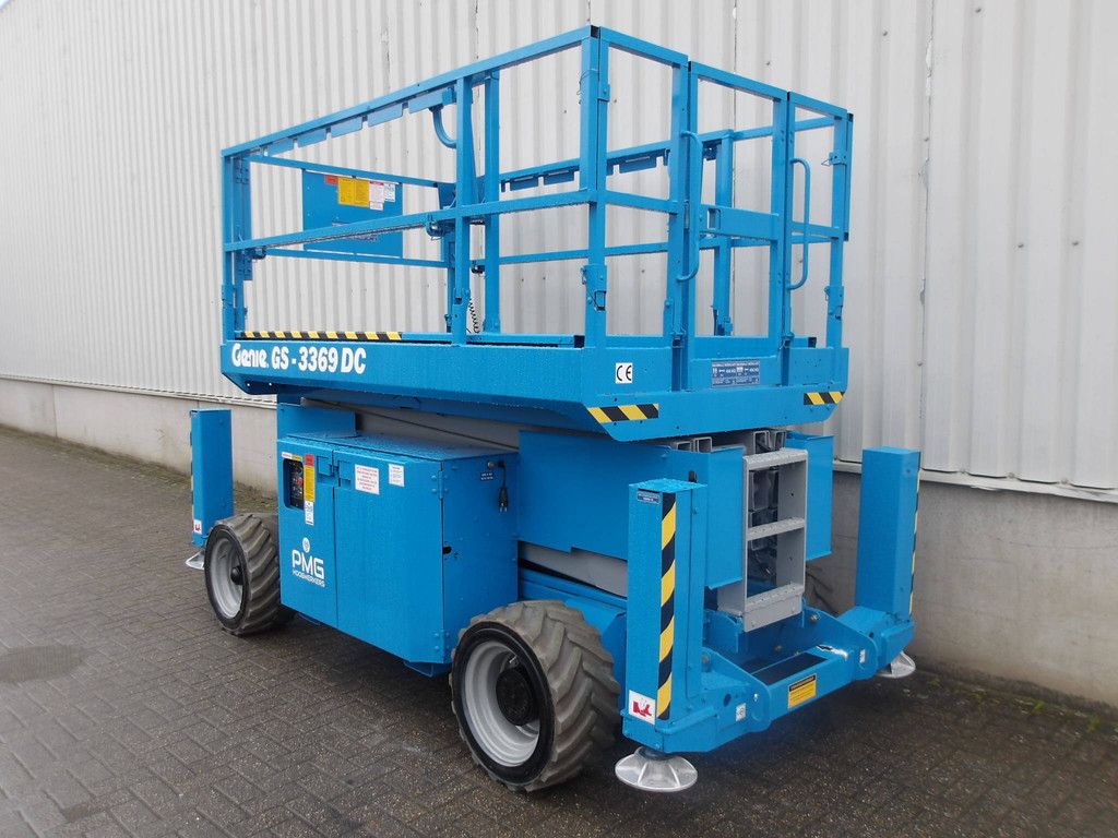 Scissor Lift Genie GS-3369DC 11.69m Electric 2013