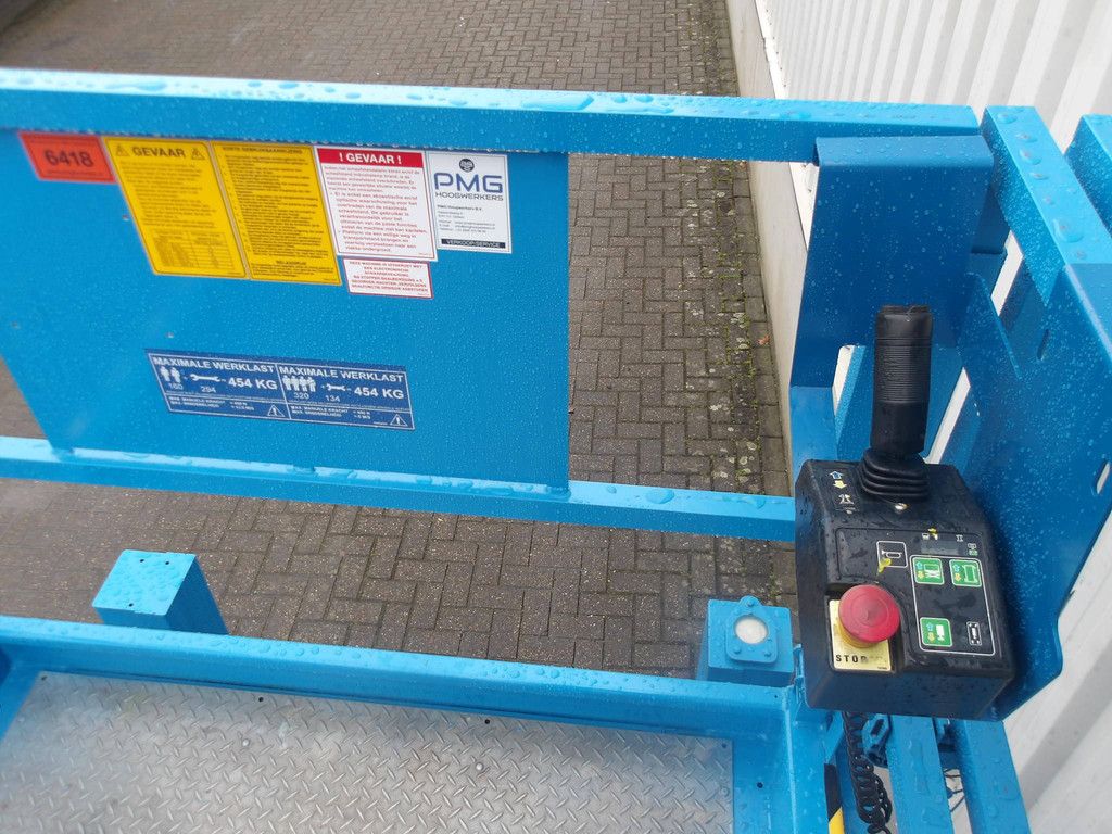 Scissor Lift Genie GS-3369DC 11.69m Electric 2013
