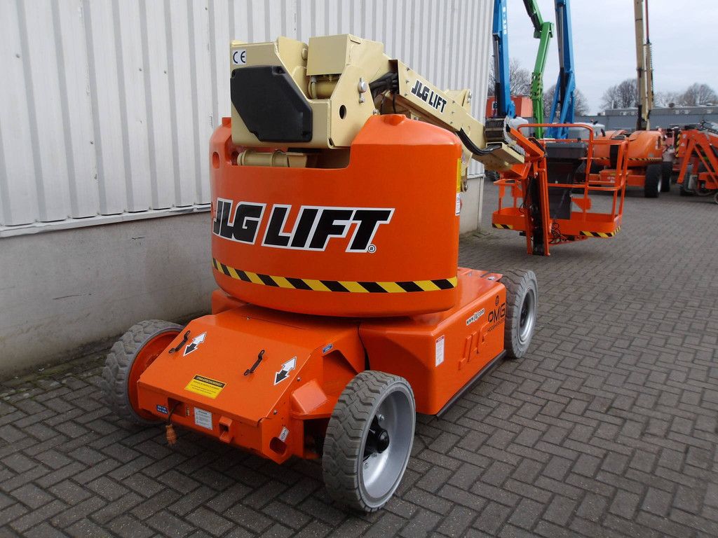 Articulated boom lift JLG E400AJPN 14.16m Electric 2011