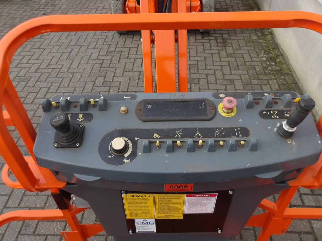 Articulated boom lift JLG E400AJPN 14.16m Electric 2011