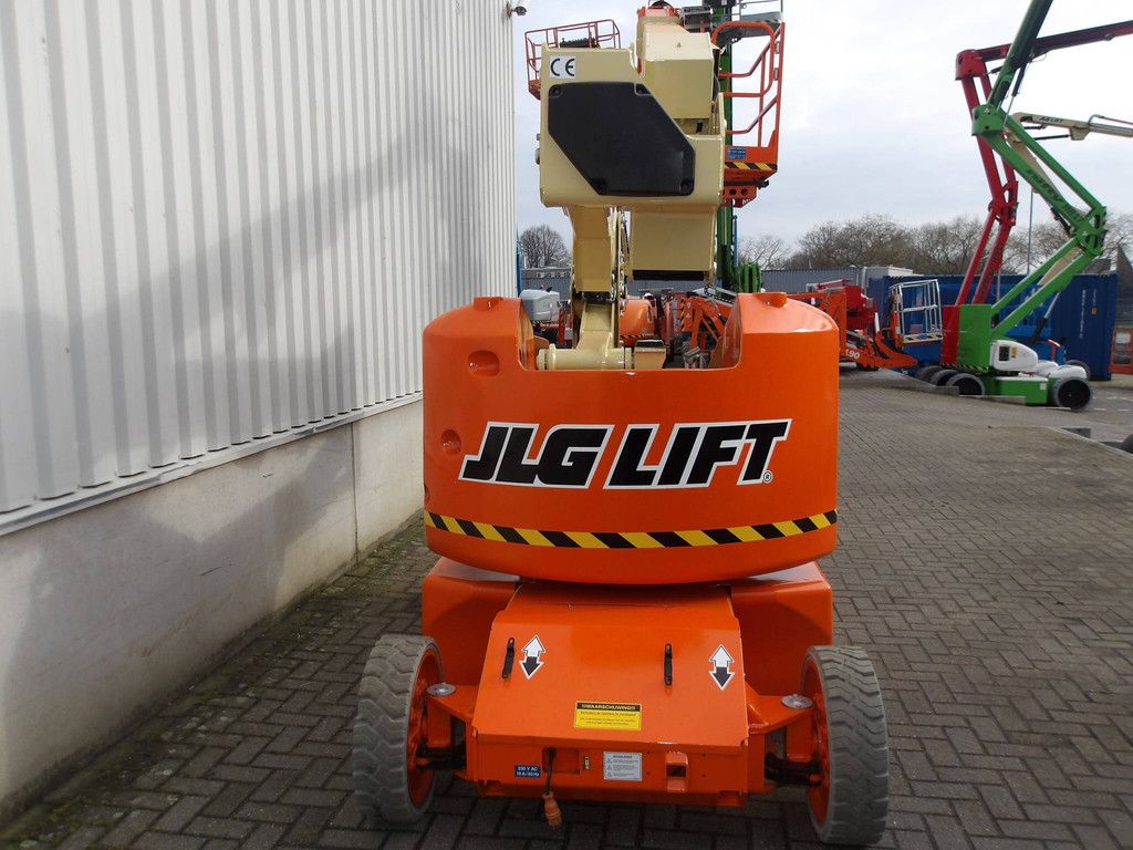 Articulated boom lift JLG E400AJPN 14.16m Electric 2011
