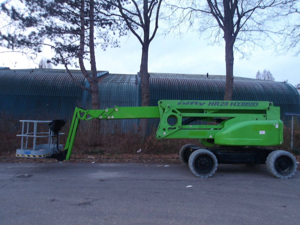 Kniktelescoophoogwerker Nifty HR28HYB Hybride 28m 2019