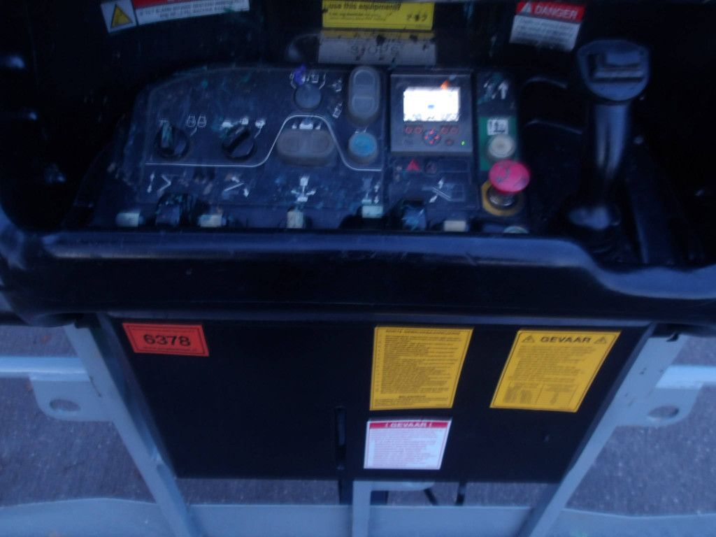 Kniktelescoophoogwerker Nifty HR28HYB Hybride 28m 2019