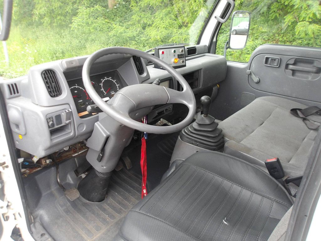 Autohoogwerker Nissan Cabstar Diesel 17.8m 2004
