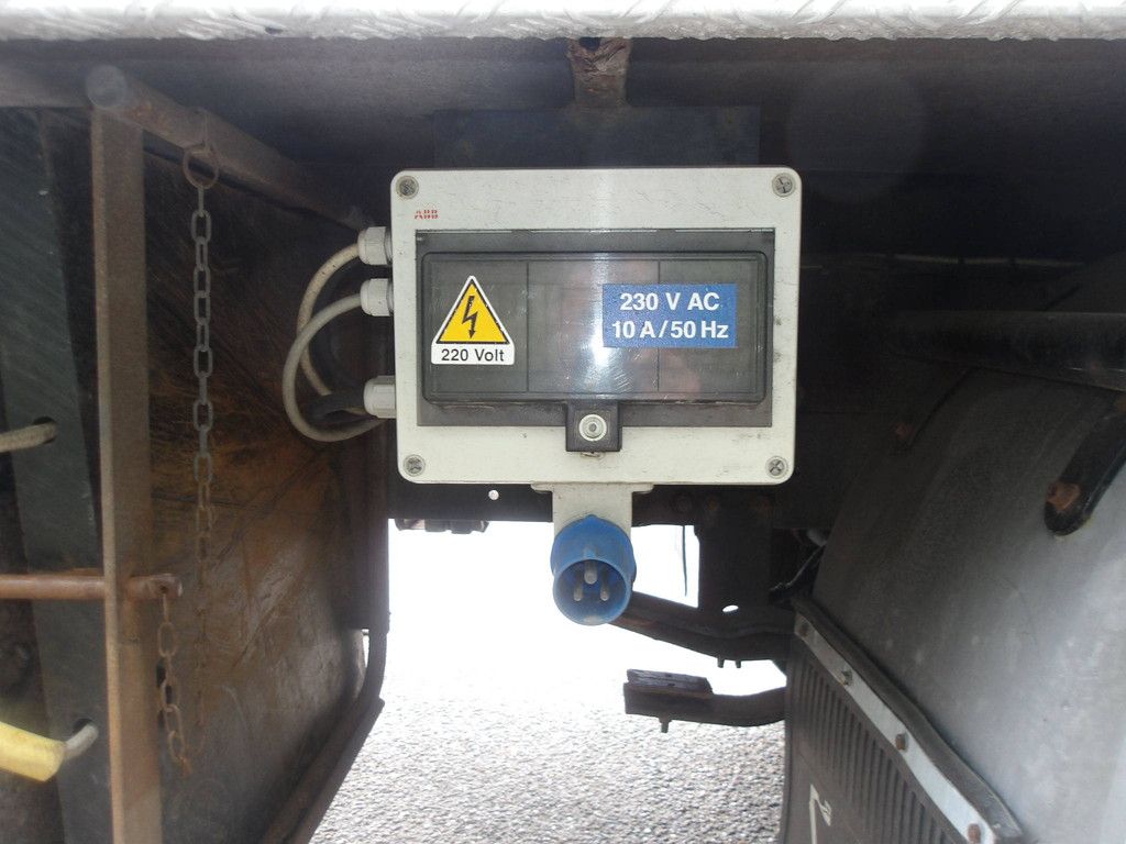 Autohoogwerker Nissan Cabstar Diesel 21m 2007