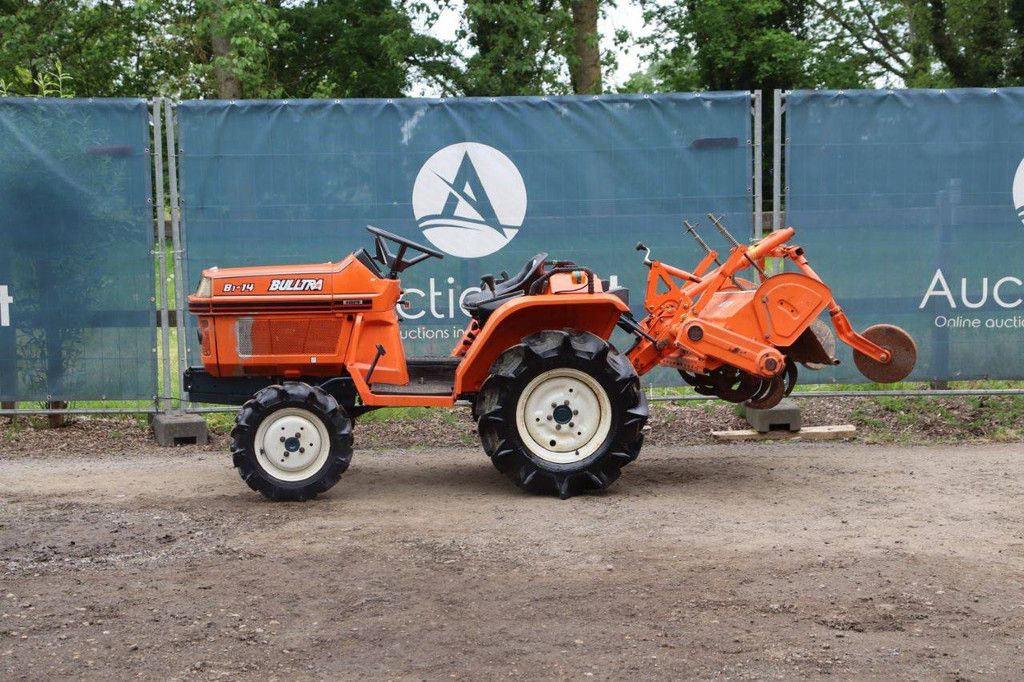Minitractor Kubota B1-14D Bulltra Diesel 14.3pk met Grondfrees