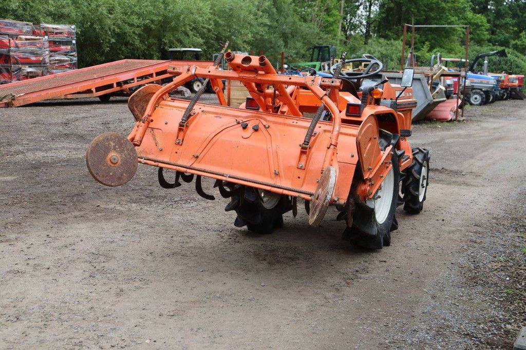 Minitractor Kubota B1-14D Bulltra Diesel 14.3pk met Grondfrees