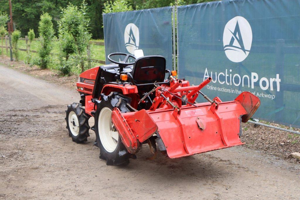 Mitsubishi MT155 Diesel-Minitraktor, 15 PS, mit Grubber
