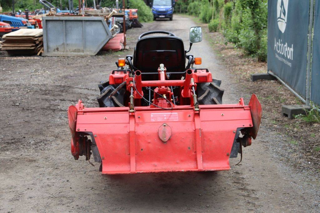 Mitsubishi MT155 Diesel-Minitraktor, 15 PS, mit Grubber
