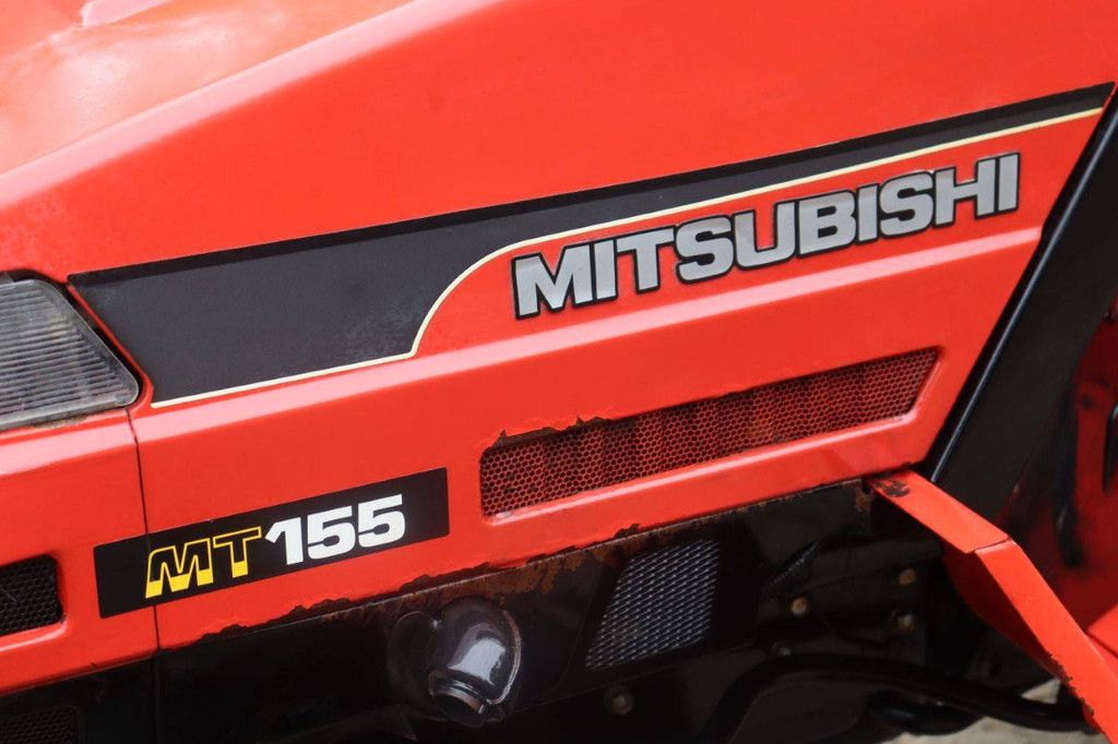 Mitsubishi MT155 Diesel-Minitraktor, 15 PS, mit Grubber