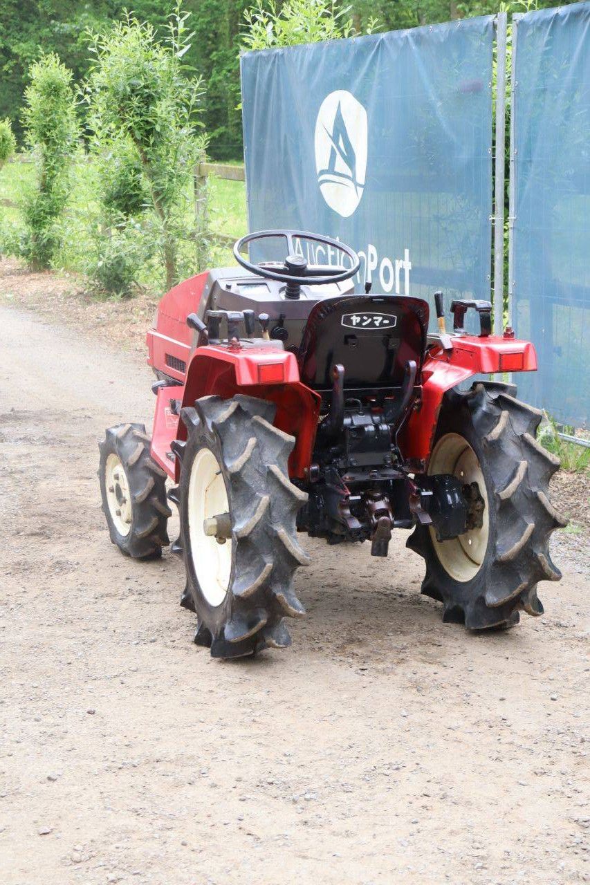 Mini tractor Yanmar Ke-4D Diesel 14.5hp