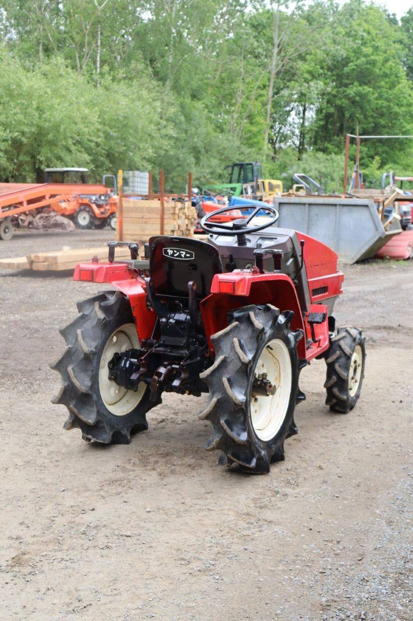 Mini tractor Yanmar Ke-4D Diesel 14.5hp