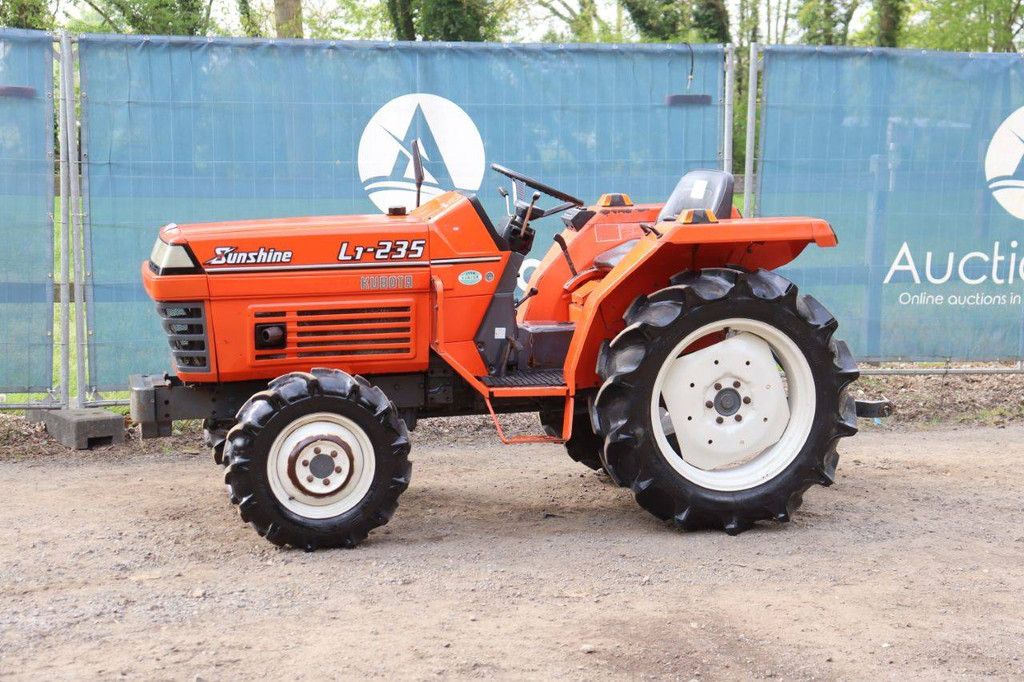 Minitractor Kubota L1-235D Diesel 23PK