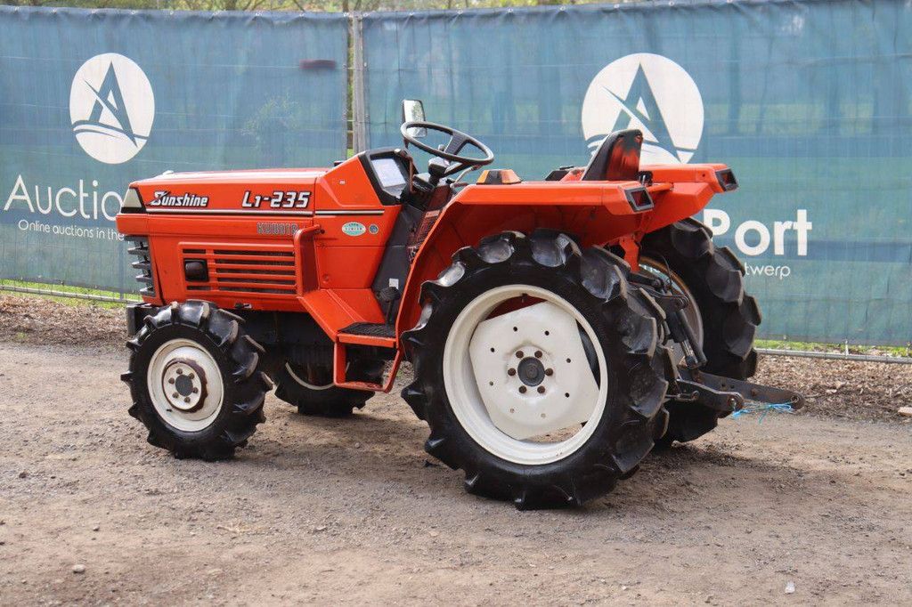 Minitractor Kubota L1-235D Diesel 23PK