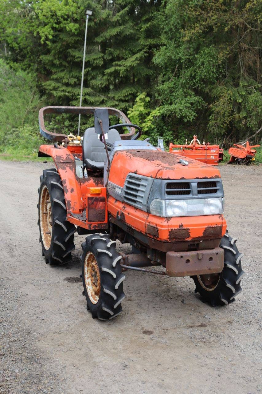 Minitractor Kubota GL200 Diesel 20PK