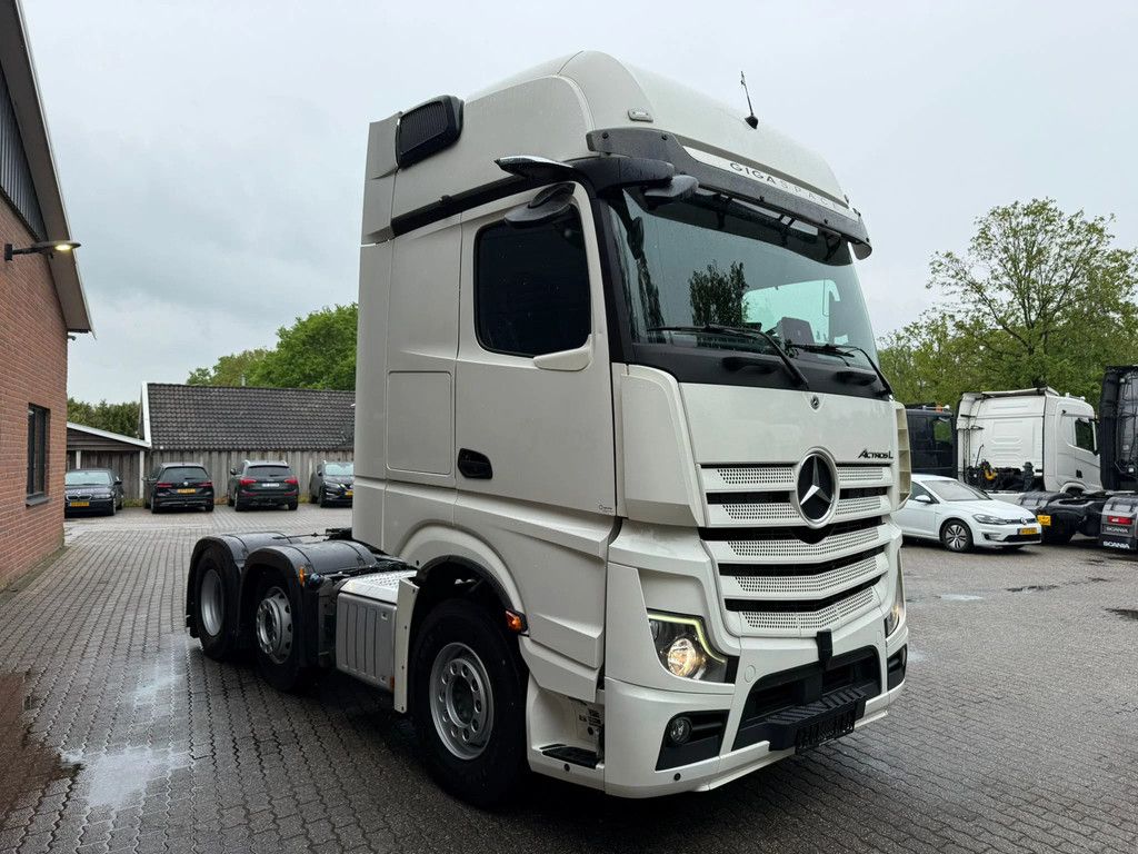 Mercedes-Benz Actros 2545 LG Gigaspace Standairco 396.660KM