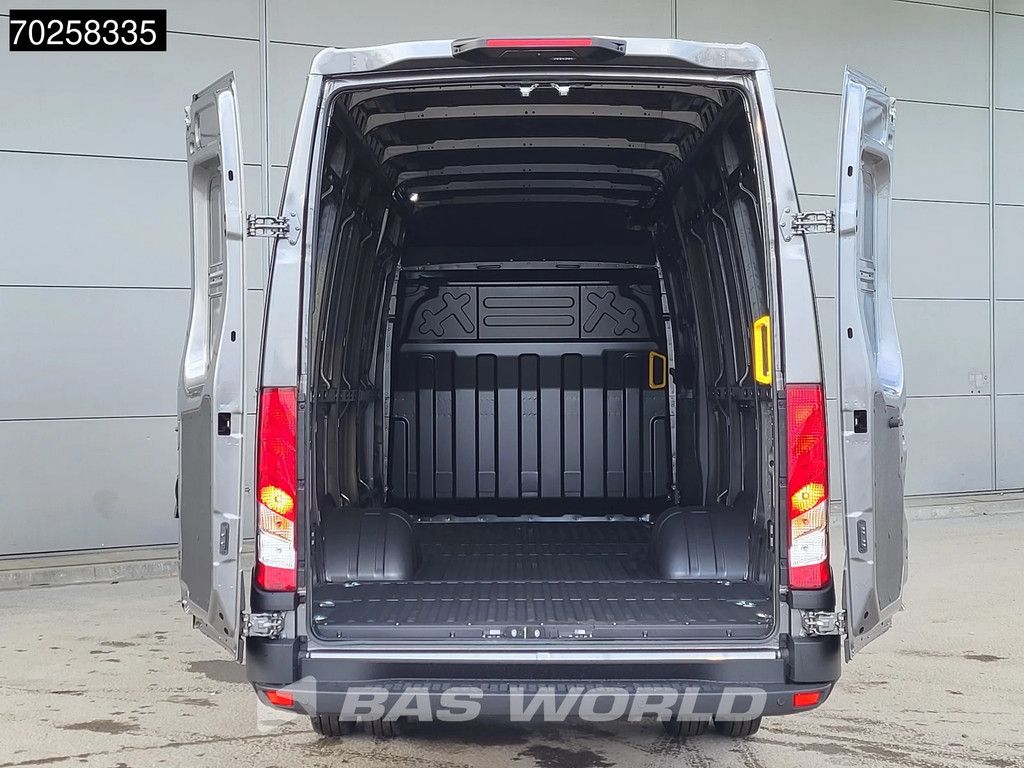 Iveco Daily 35C21 BPM VRIJ! 3.0L Automaat 210PK L3H2 2025-Model Dubbellucht 3,5t Trekvermogen ACC LED CarPlay Camera Parkeersensoren Velgen 16m3 Euro6 L4H2 16m3 Klima