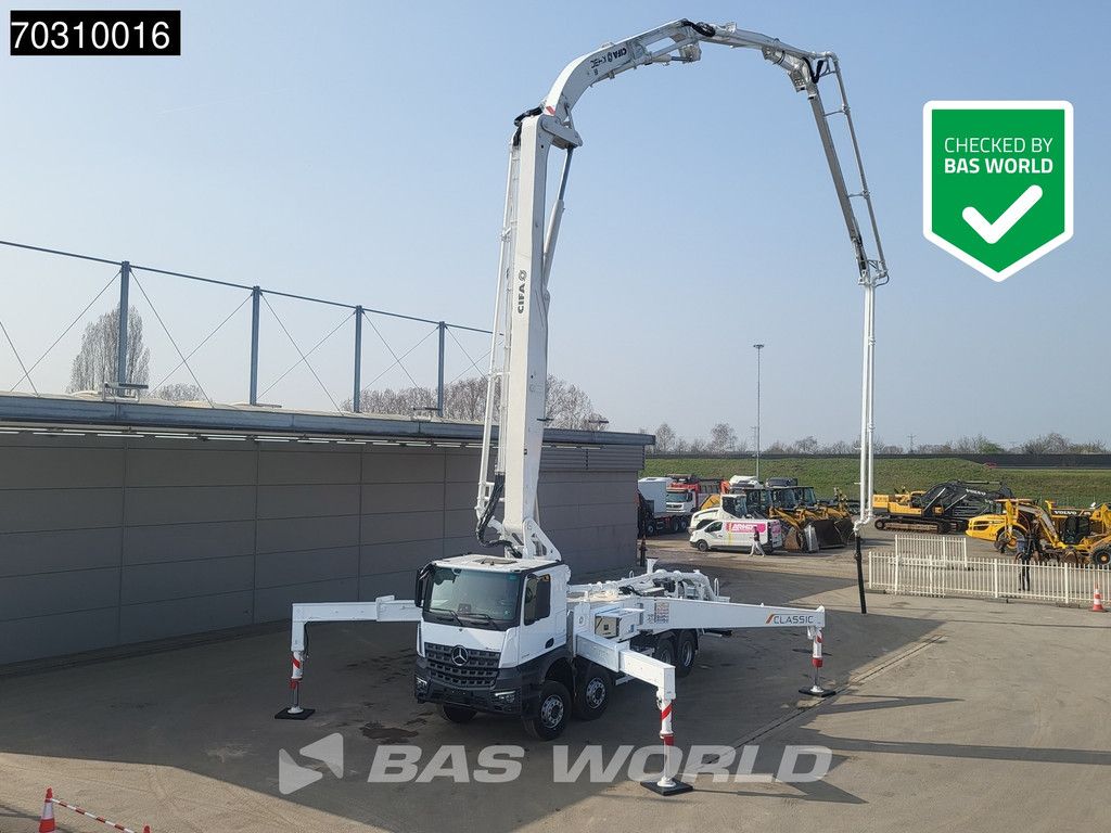 Mercedes Arocs Arocs 3746 8X4 NEW! 43 meter CIFA K43C-PU17080 Steelsuspension Big-Axle Euro 6