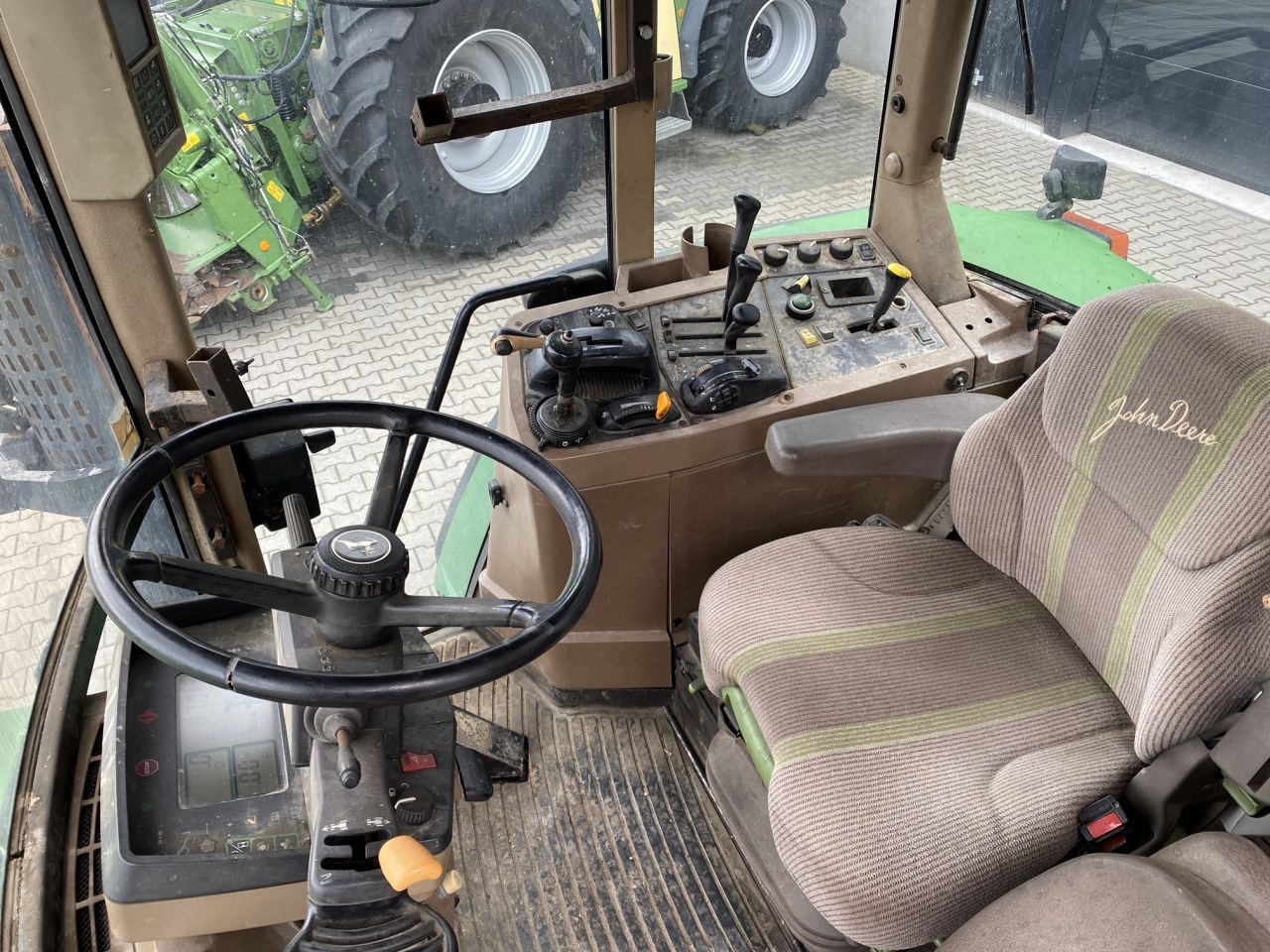 John Deere 7810