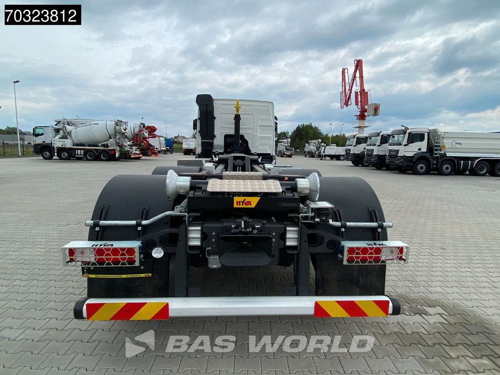 Volvo FM FM 460 6X2 NEW! HYVA 20-60 S container system Lift + Steering Axle Automatic VEB Euro 6