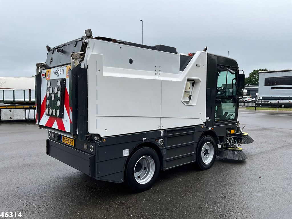 Schmidt Compact 400 Euro 6 with 3-rd brush