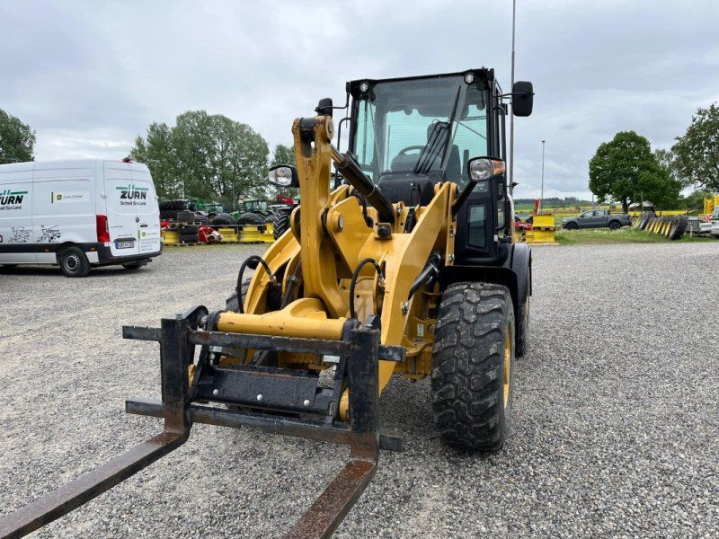 Cat 907M mit Garantie 1 Jahr