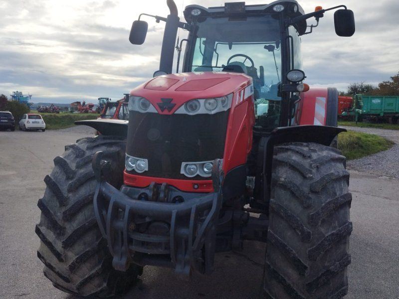 Massey Ferguson 8670