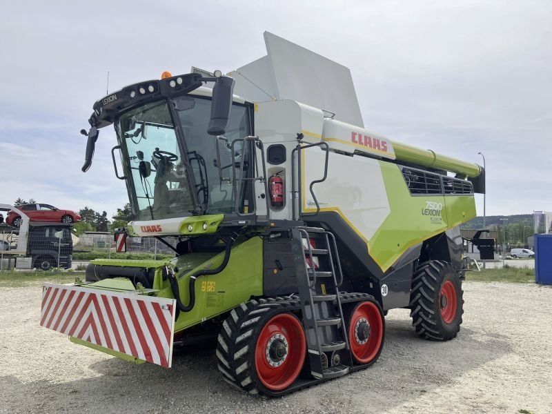 Claas LION 7500 TT + V930 + TW