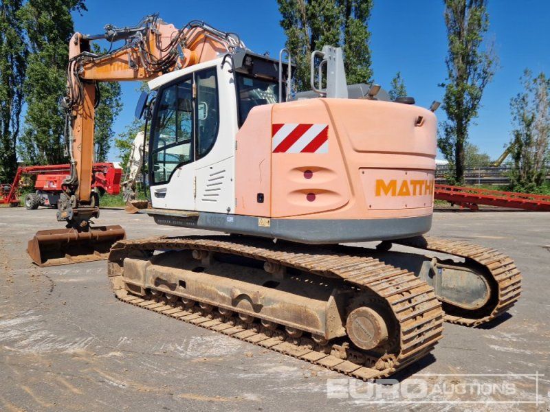 Liebherr R926