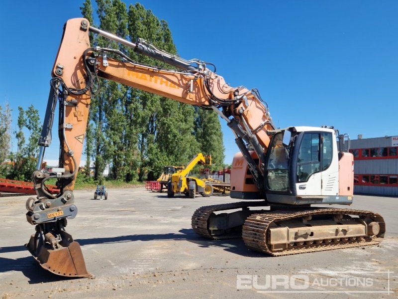Liebherr R926