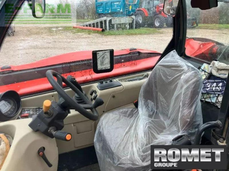Massey Ferguson th7030