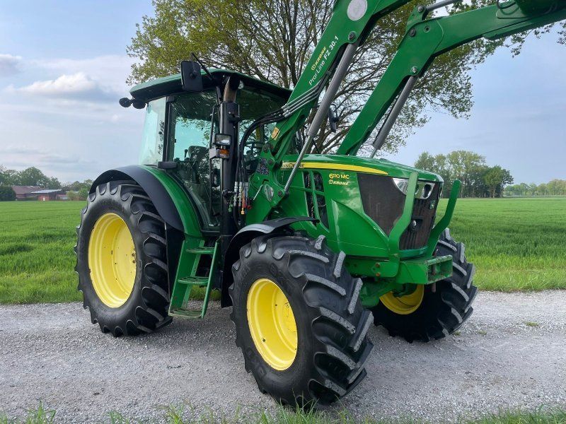 John Deere 6110MC