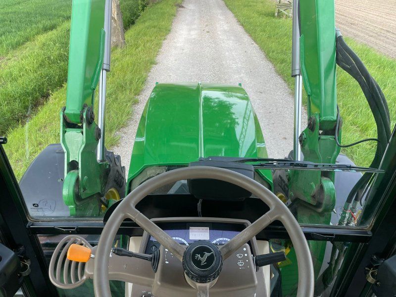 John Deere 6110MC