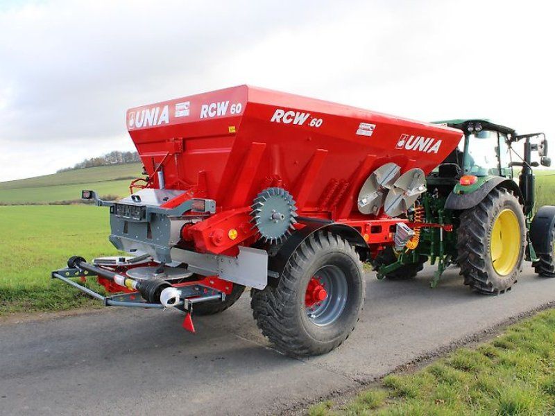 Unia RCW 60 Kalkstreuer Düngerstreuer 6000 L
