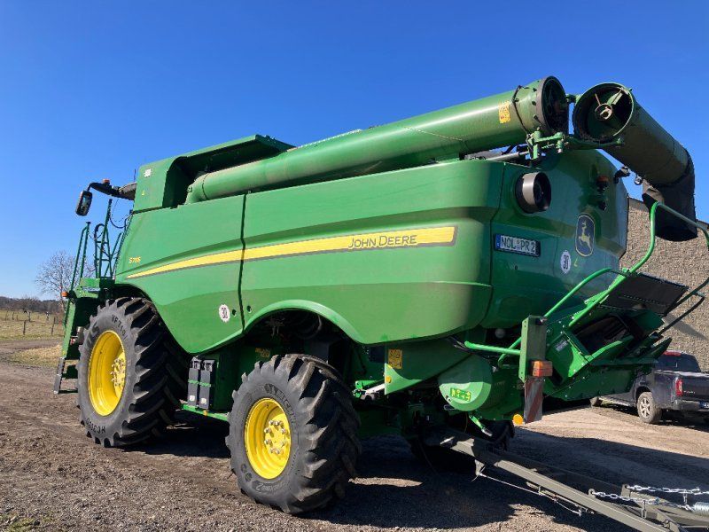 John Deere S785